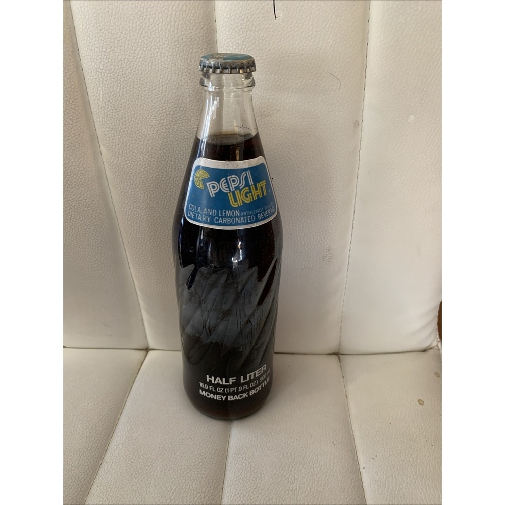 Vintage PEPSI LIGHT 16.9oz Glass Bottle‎ Full Unopened.